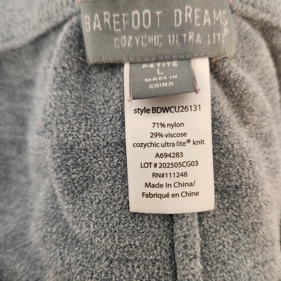 Barefoot Dreams Crop Pants - Picture 5 of 5